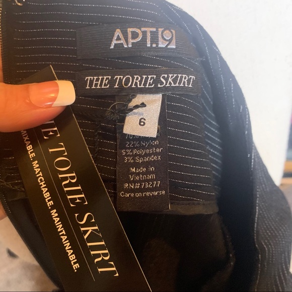 APT 9 Black Pinstripe The Torie Jacket & Pencil Skirt Career Suit 6 NWT - Picture 9 of 11